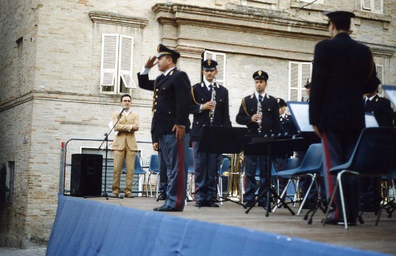 img012.jpg